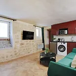A Jewel In The Heart Of The Marais- 4p 1bdr-